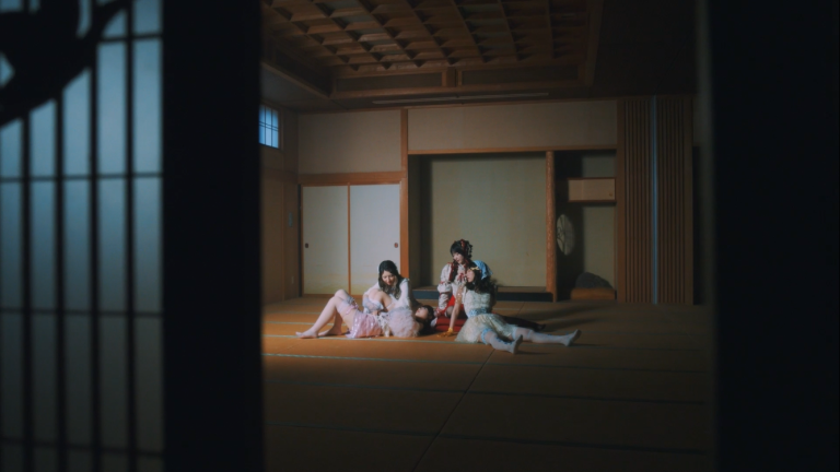 きゅるりんってしてみて「しゅーぱーめるてぃらびゅふれーばー♡」